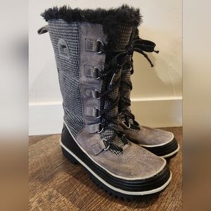 Sorel Tivoli High II Snow Boots Size 6 Womens Waterproof
